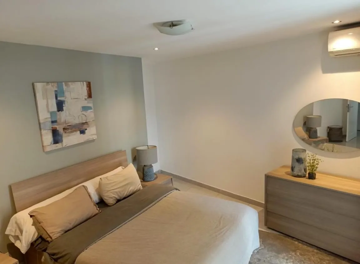 Bel Appartement Meuble F3 A Dakar Plateau 0*,  Senegal