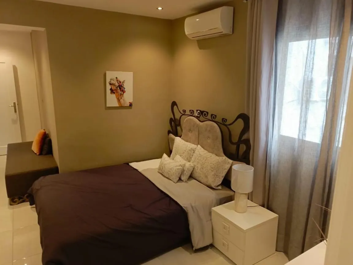 Bel Appartement Meuble F3 A Dakar Plateau Senegal
